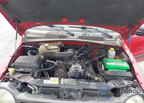 2005 Jeep Liberty Sport z USA, uszkodzony, nr VIN 1J4GL48K95W501910